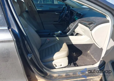 2017 Ford Fusion Hybrid Se z USA, uszkodzony, nr VIN 3FA6P0LU7HR103261